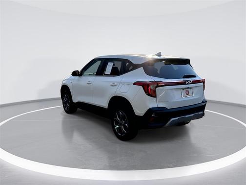 2024 Kia Seltos LX