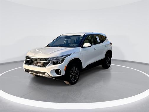 2024 Kia Seltos LX