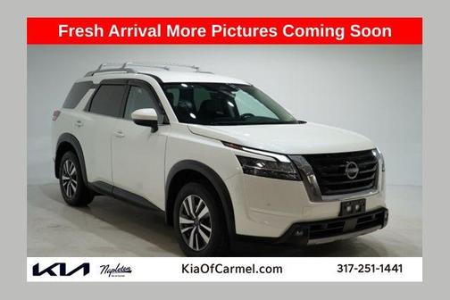 2024 Nissan Pathfinder SL 4WD