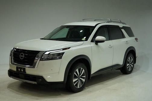 2024 Nissan Pathfinder SL 4WD