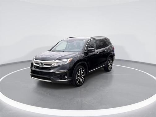 2022 Honda Pilot Touring 8-Passenger
