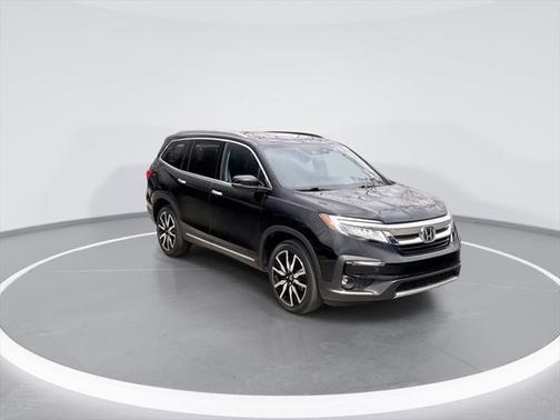 2022 Honda Pilot Touring 8-Passenger