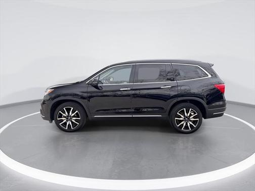 2022 Honda Pilot Touring 8-Passenger