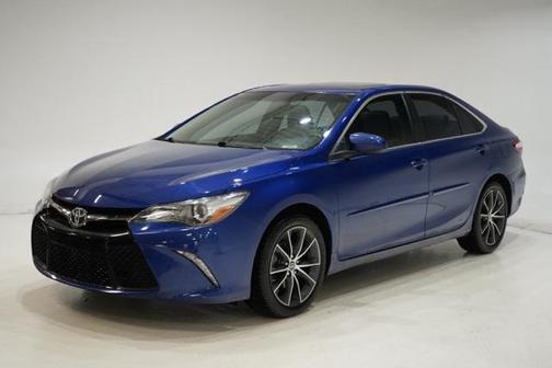 2016 Toyota Camry XSE