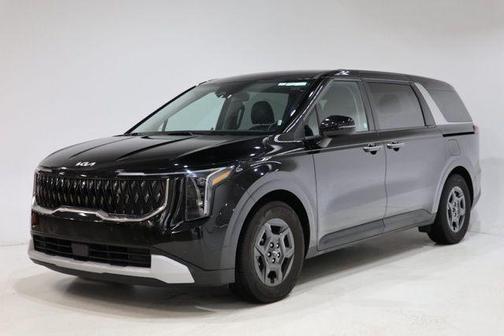 Aurora Black Pearl 2025 Kia Carnival LXS