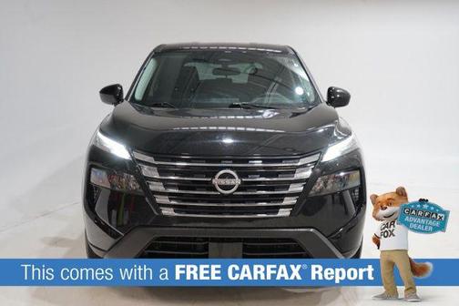 Super Black 2025 Nissan Rogue SV