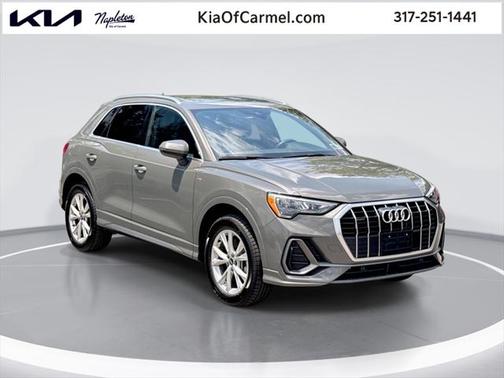 2022 Audi Q3 45 S line Premium