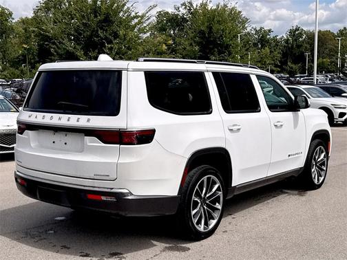 2022 Jeep Wagoneer Series III 4x4