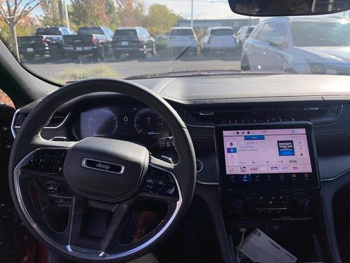 2023 Jeep Grand Cherokee Overland