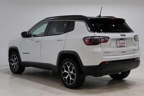 Bright White Clearcoat 2025 Jeep Compass Limited