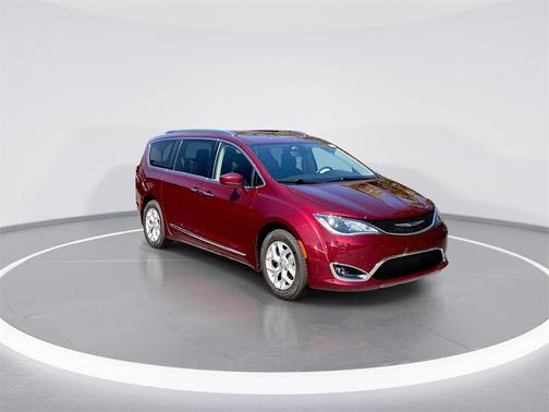 2020 Chrysler Pacifica Touring-L Plus