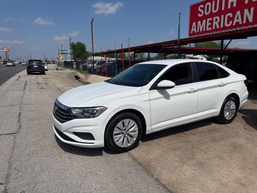 WHITE 2019 Volkswagen Jetta 1.4T S