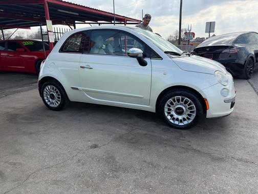 2012 FIAT 500 Lounge