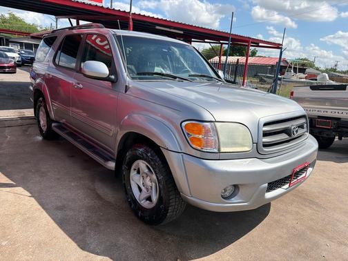 GRAY 2001 Toyota Sequoia SR5