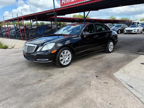 BLACK 2013 Mercedes-Benz E-Class E350