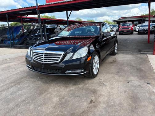 BLACK 2013 Mercedes-Benz E-Class E350