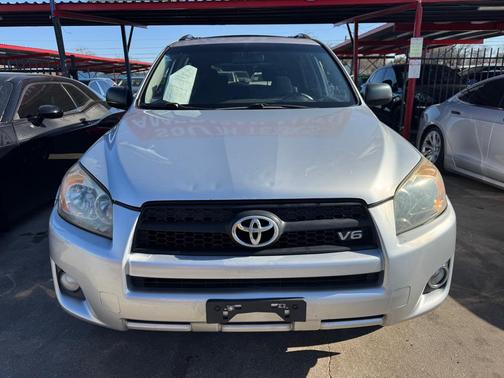 2009 Toyota RAV4 Sport