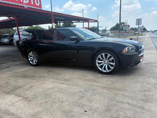 BLACK 2012 Dodge Charger SE