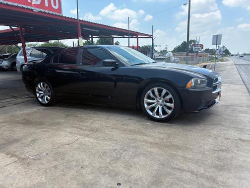 BLACK 2012 Dodge Charger SE