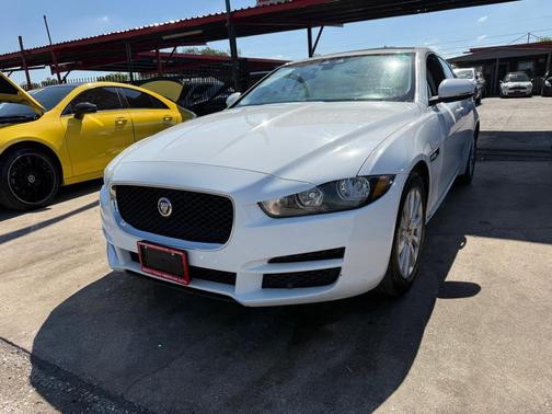 2019 Jaguar XE 25t