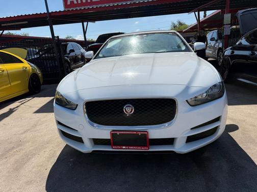 2019 Jaguar XE 25t
