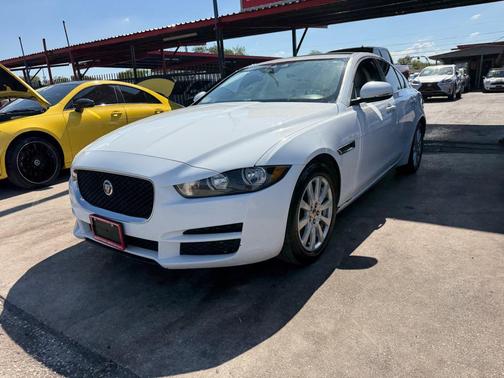2019 Jaguar XE 25t