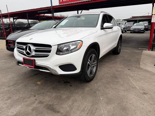 2017 Mercedes-Benz GLC 300 Base