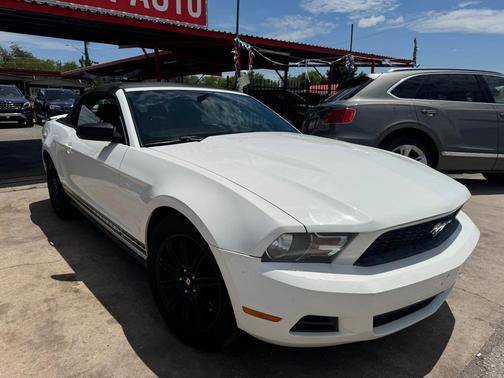 2012 Ford Mustang V6