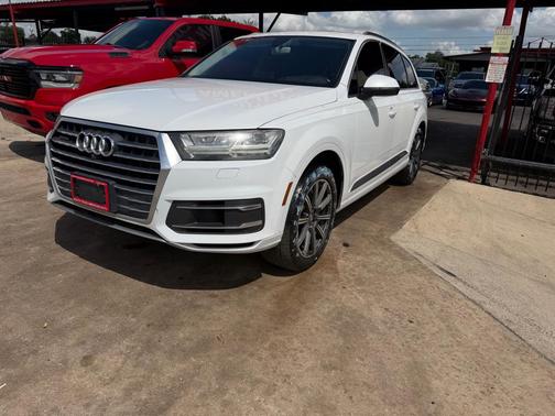 WHITE 2017 Audi Q7 3.0T Prestige
