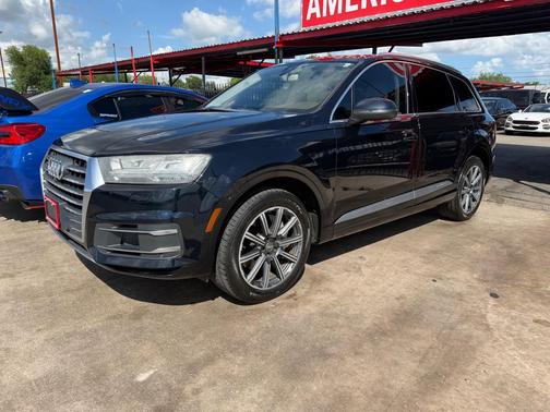 BLUE 2017 Audi Q7 3.0T Premium