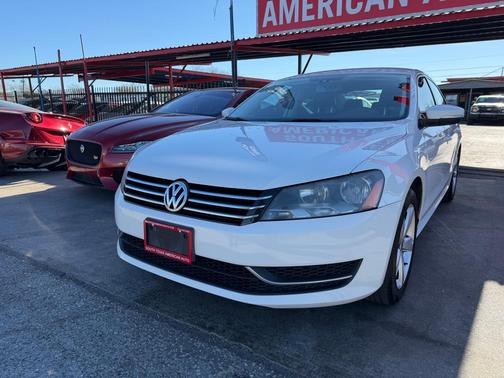 2015 Volkswagen Passat 1.8T Auto SE