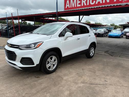 WHITE 2019 Chevrolet Trax LT