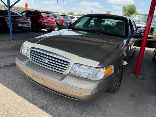 2003 Ford Crown Victoria LX
