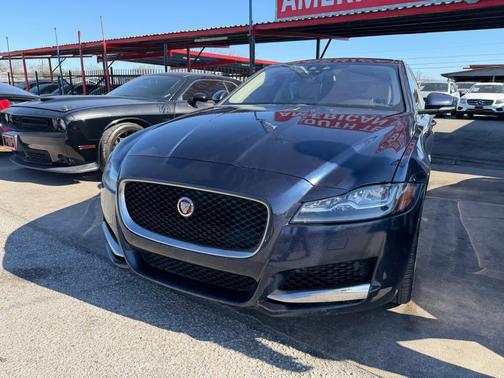 2017 Jaguar XF 35t Premium