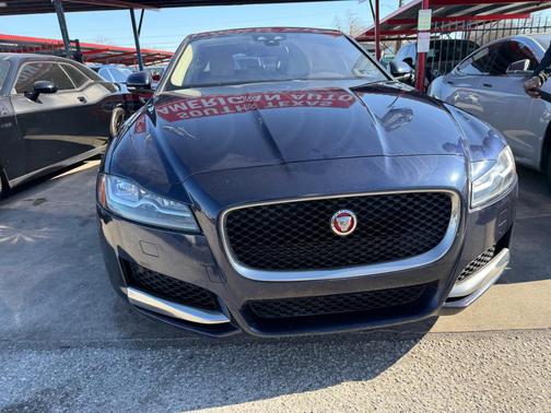2017 Jaguar XF 35t Premium
