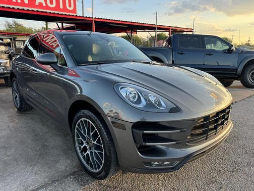 2015 Porsche Macan Turbo