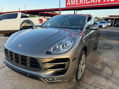 2015 Porsche Macan Turbo
