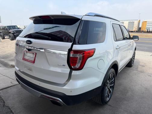 2016 Ford Explorer Platinum