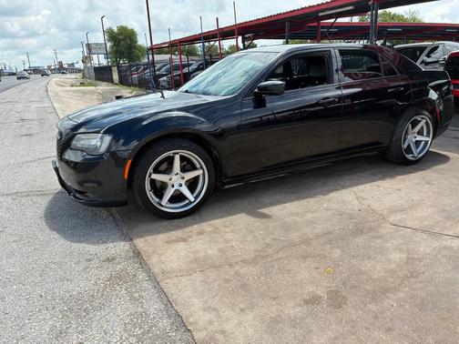 BLACK 2019 Chrysler 300 S