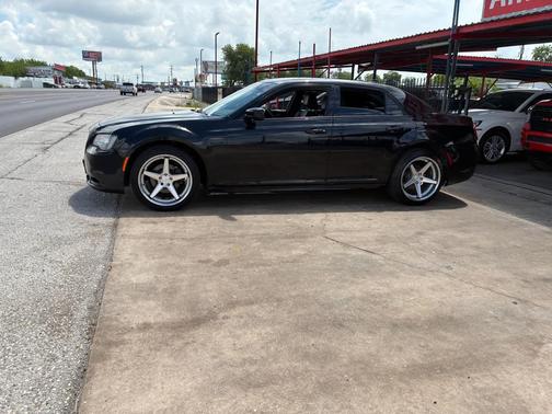 BLACK 2019 Chrysler 300 S