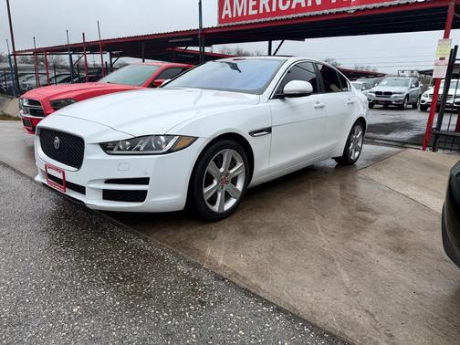 2017 Jaguar XE PREMIUM