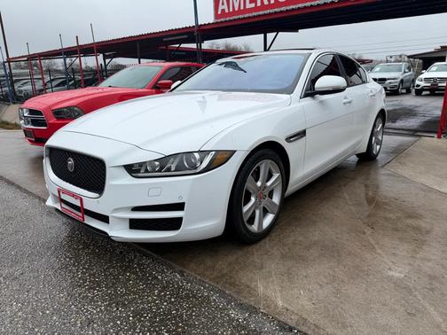 2017 Jaguar XE PREMIUM