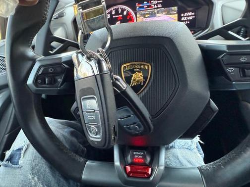 2017 Lamborghini Huracan LP580-2S