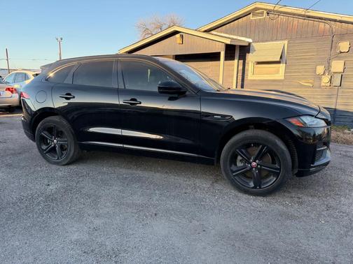 2017 Jaguar F-PACE 35t R-Sport