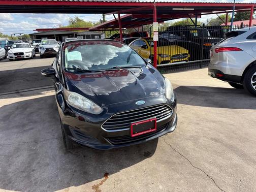 2015 Ford Fiesta SE