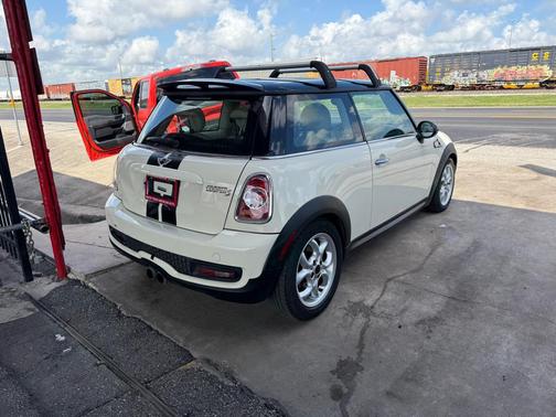 2012 MINI Cooper S Base