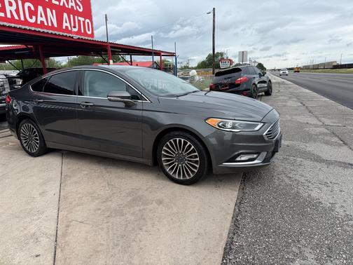 GRAY 2017 Ford Fusion SE