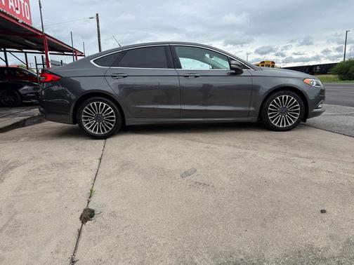 GRAY 2017 Ford Fusion SE
