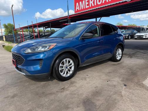 BLUE 2022 Ford Escape SE