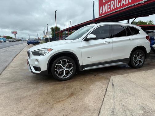 WHITE 2018 BMW X1 sDrive28i